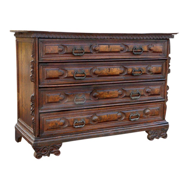 Italian Baroque Walnut and Burl Walnut Commode For Sale