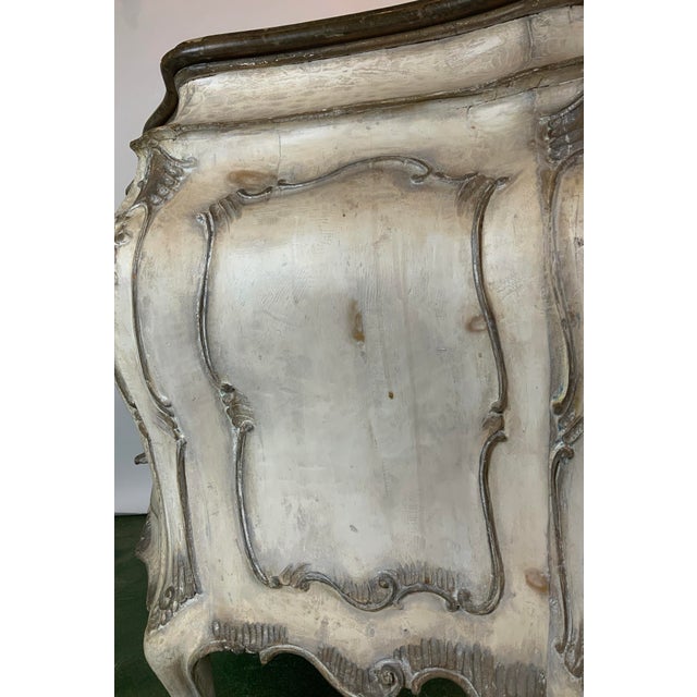 Early 19th Century Italian Bombay Chest For Sale In Los Angeles - Image 6 of 12