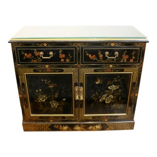1970s Hand Painted Black Chinese Chinoiserie Credenza With Decorations For Sale