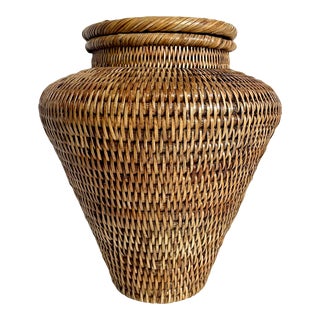 Vintage Hand-Woven Wicker Rattan Lidded Basket Vase For Sale