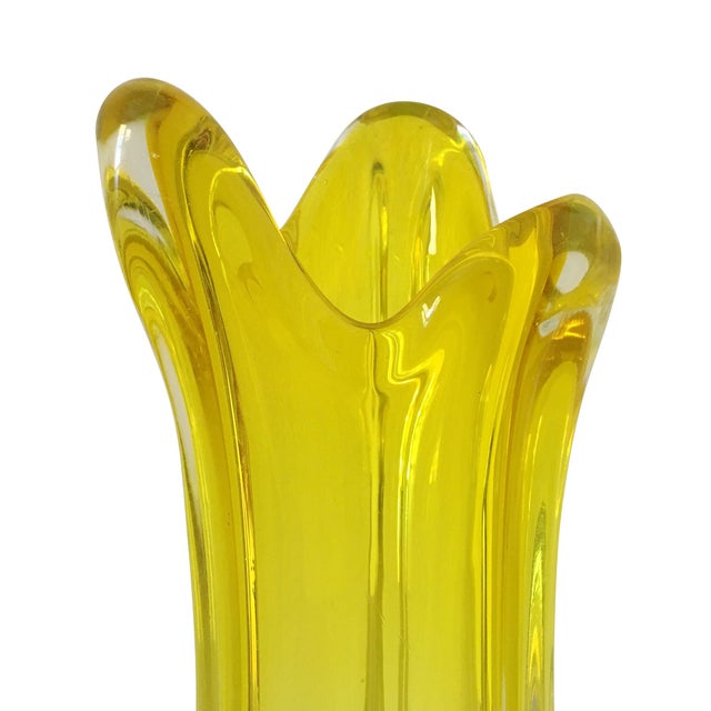 Glass Vase by Luciano Ferro for A.VE.M., 1960s For Sale - Image 9 of 11
