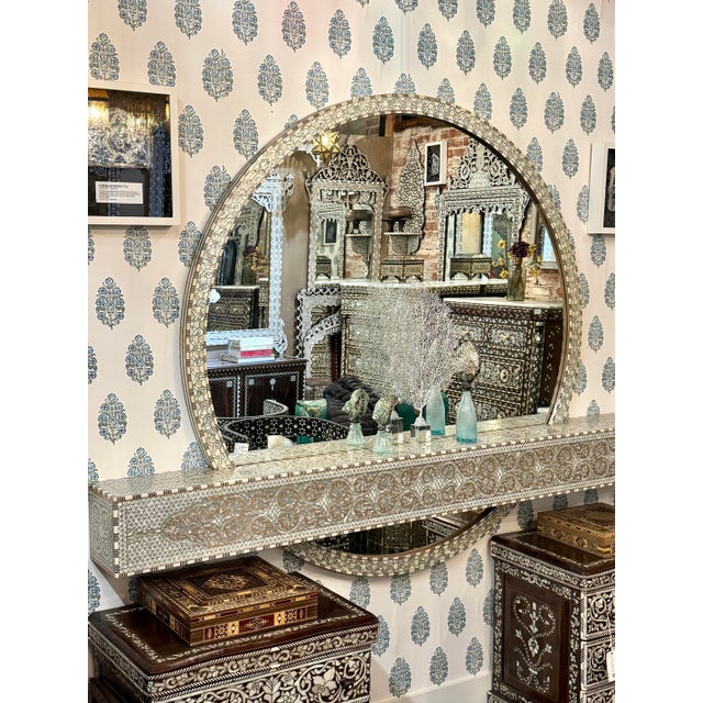 1990s Vintage Mother of Pearl Inlaid Wall Console With Round Mirror For Sale - Image 5 of 7