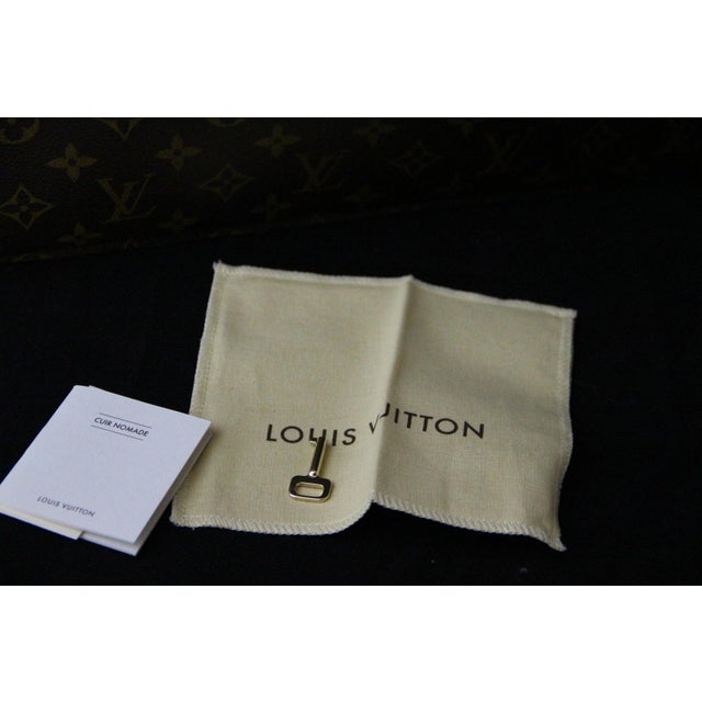 Louis Vuitton Monogram Pilot or Doctors Bag, 1990s For Sale - Image 15 of 18