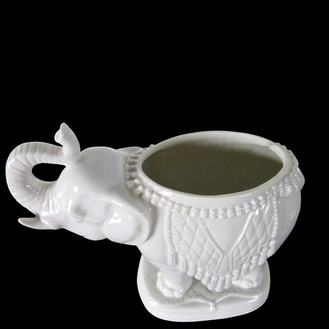 Vintage Andrea by Sadek White Porcelain Elephant Candy Dish | Elephant Lidded Trinket Box | Made in Japan | Foil Sticker For Sale - Image 11 of 16