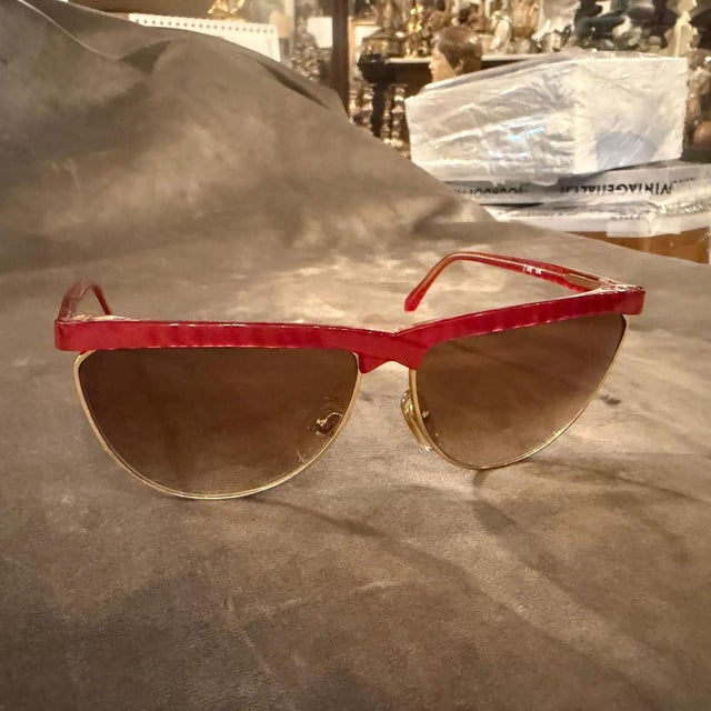 Plastic 1980s Vintage Red Acetate Oversized Cat-Eyes Sunglasses by Laura Biagiotti For Sale - Image 7 of 12