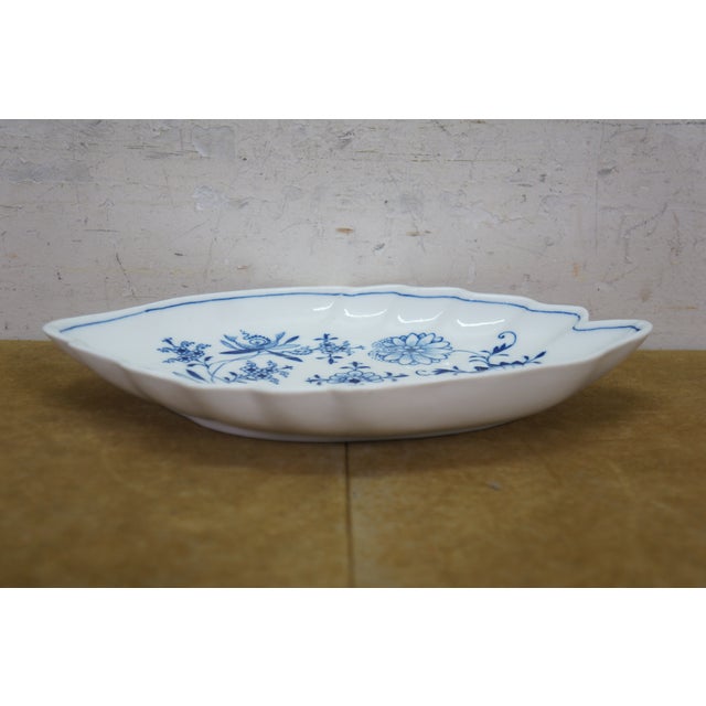 Blue Antique German Meissen Blue Onion Scalloped Leaf Serving Plate Platter Dish 10" For Sale - Image 8 of 13