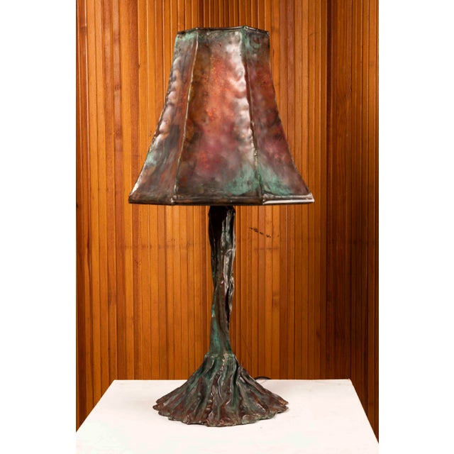 Brown Brutalist Sculptural Table Lamp in Patinated Copper, 1980s For Sale - Image 8 of 11