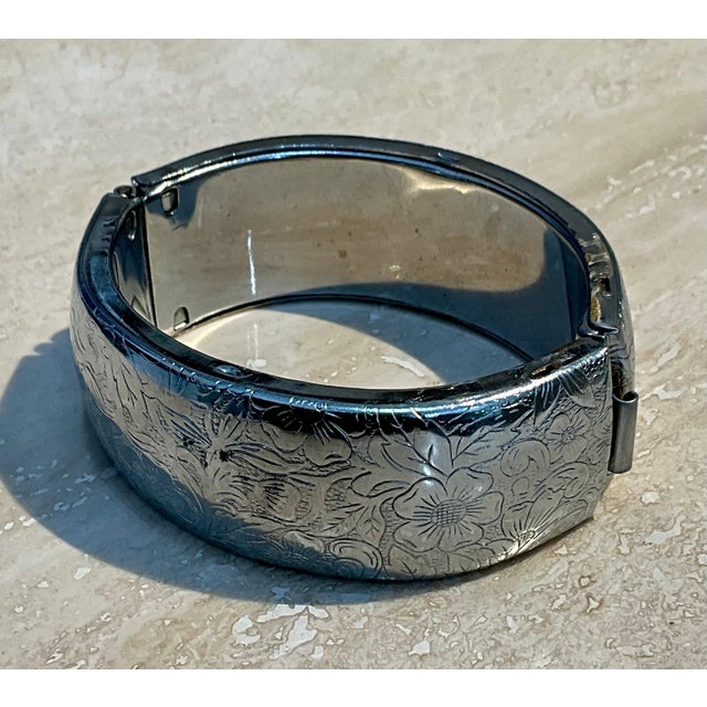 Silver Vintage Silver Toned Floral Hinged Bangle For Sale - Image 8 of 11