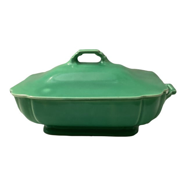1940s Homer Laughlin Riviera Jade Green Covered Casserole Dish For Sale