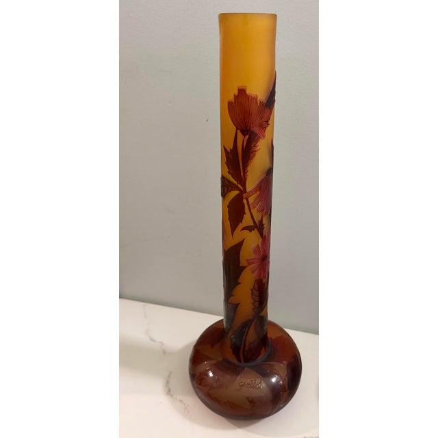 Art Nouveau 1900s Monumental French Signed Émile Gallé Art Nouveau Cameo Glass Vase. For Sale - Image 3 of 11