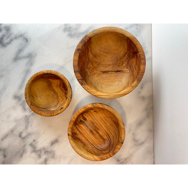 Early 21st Century Set of 3 Hand-Turned Olive Wood Nesting Bowls — Organic Modern Decorative Woodware For Sale - Image 5 of 7