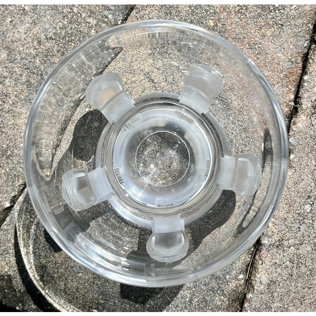 Lalique Mid 20th Century Lalique Hiboux (France) Crystal Owl Vase For Sale - Image 4 of 7