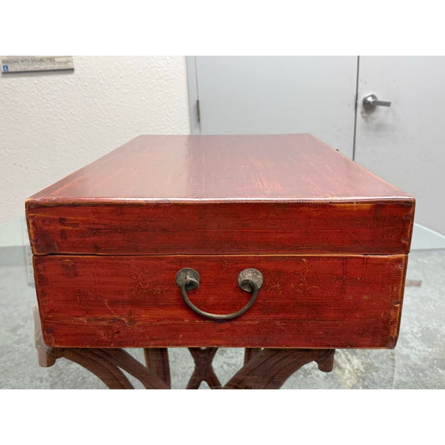 Late 20th Century Chinoiserie Red Lacquered Wood Storage Chest, Vintage For Sale - Image 5 of 12
