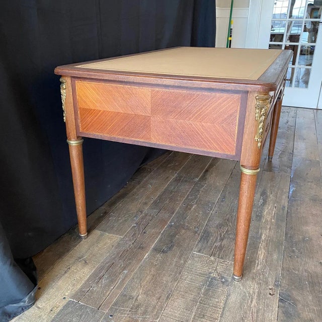 19th Century French Walnut Louis XVI Desk For Sale In Portland, ME - Image 6 of 12
