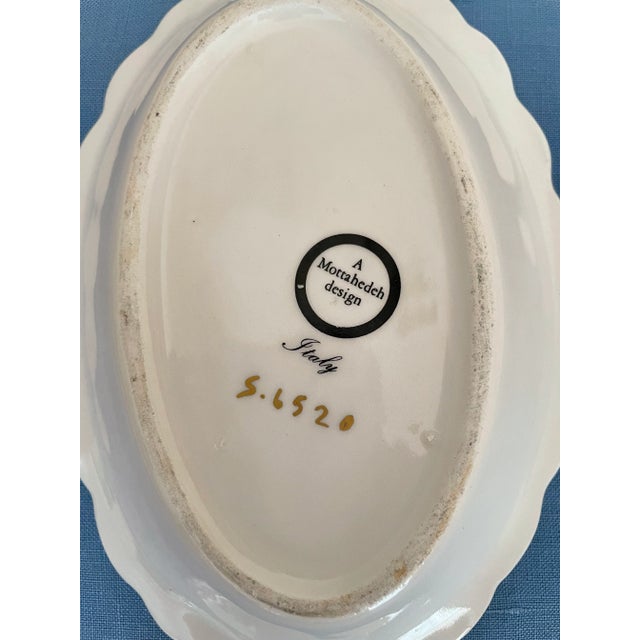 Rustic Mottahedeh Oval Ceramic Daisy Dish For Sale - Image 3 of 5