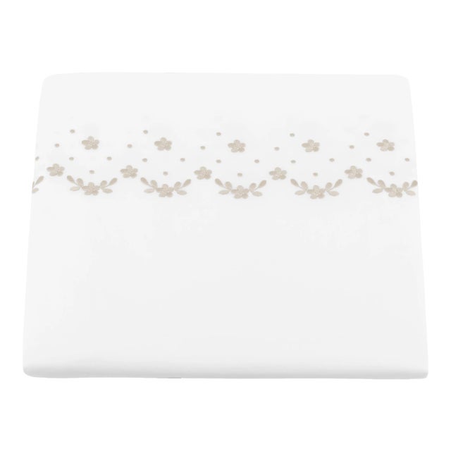 Meadow Queen Duvet Cover in Platinum For Sale