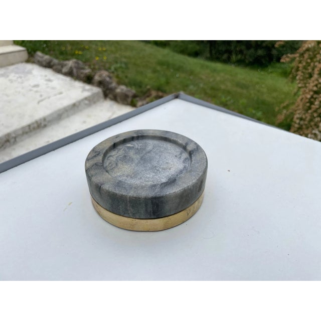 Italian Grey Vide Poche Ashtray in Marble and Brass, 1960 For Sale - Image 3 of 9