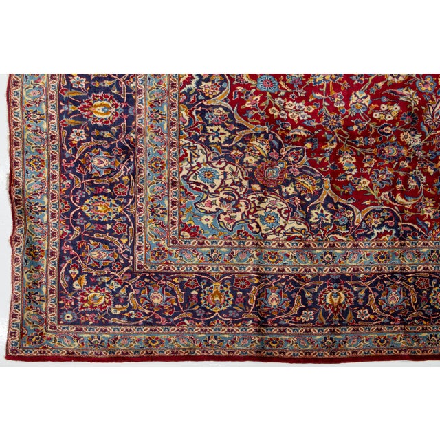 Vintage Red Mahal Hand-Knotted Wool Rug With Medallion Design For Sale In New York - Image 6 of 10
