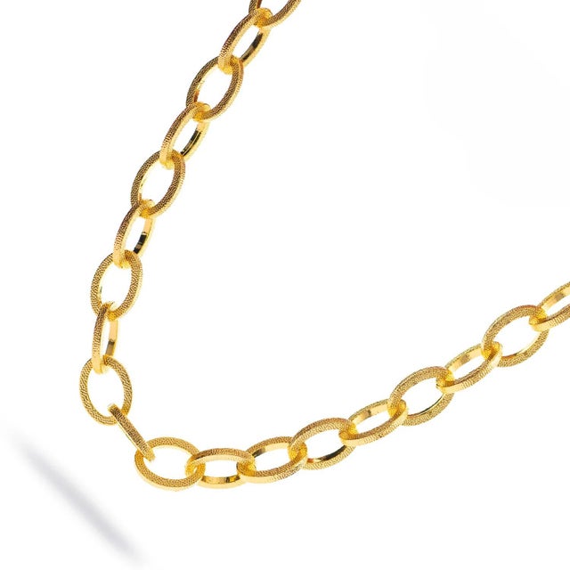 Timeless Strength Chunky Gold Choker Necklace For Sale In Miami - Image 6 of 8