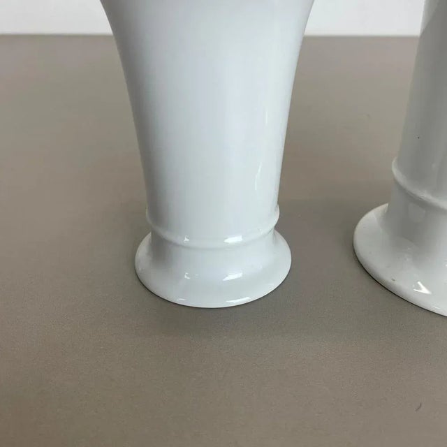 White Op Art German White Porcelain Vases by Ak Kaiser, 1970s, Set of 2 For Sale - Image 8 of 18