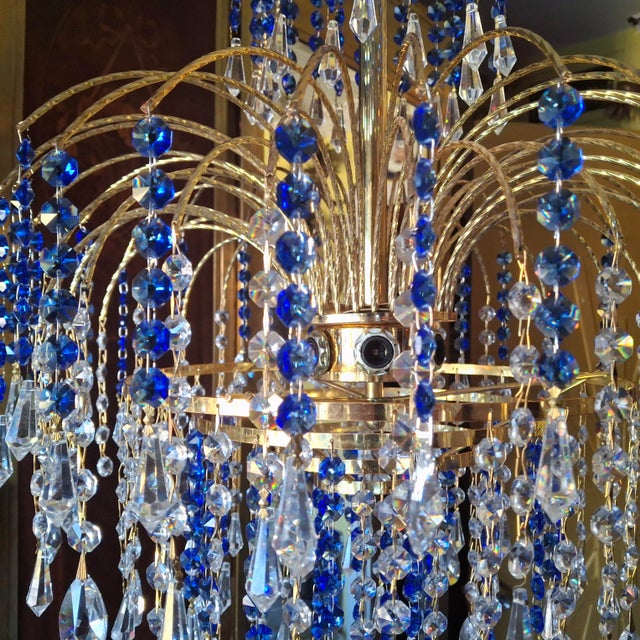 1960's Hollywood Regency Sapphire Blue & Clear Cut Austrian Crystal Gold Waterfall Tiered Chandelier Attrib. Palwa For Sale - Image 11 of 18