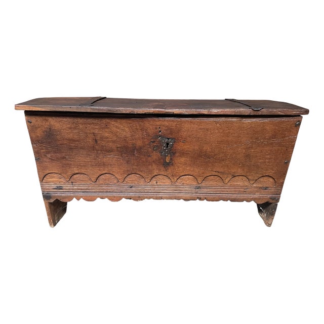 Vintage Oak Chest with Arches and Line Decoration, 1920s For Sale