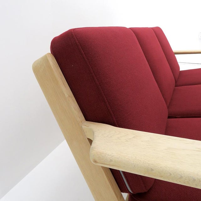 Hans J. Wegner Sofa Model Ge-290/3, 1950 For Sale - Image 9 of 9