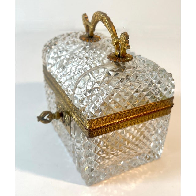 French Baccarat Diamond Cut Crystal Hinged Domed Box with Four Perfumes and Key For Sale - Image 9 of 12