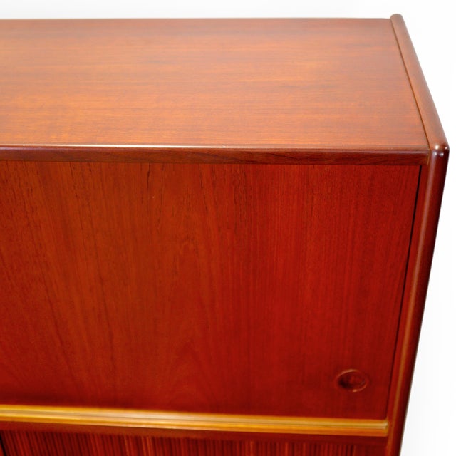 Brown 1950s J. Skaaning & Søn Møbelfabrik Teak Highboard Designed by Johannes Andersen For Sale - Image 8 of 9