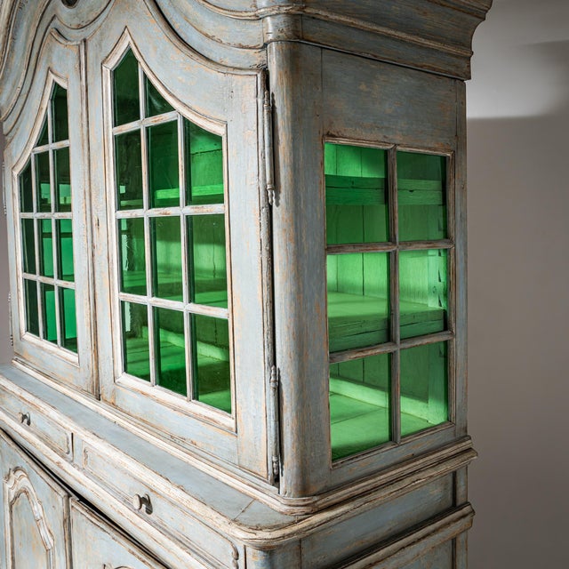 Display Cabinet, Late 18th-Early 19th Century For Sale - Image 4 of 8