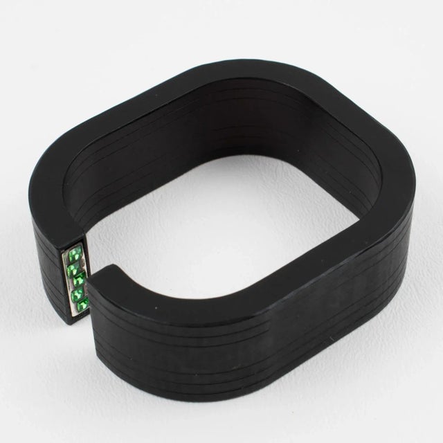 Fendi Geometric Black Resin Acrylic Cuff Bracelet For Sale - Image 9 of 10