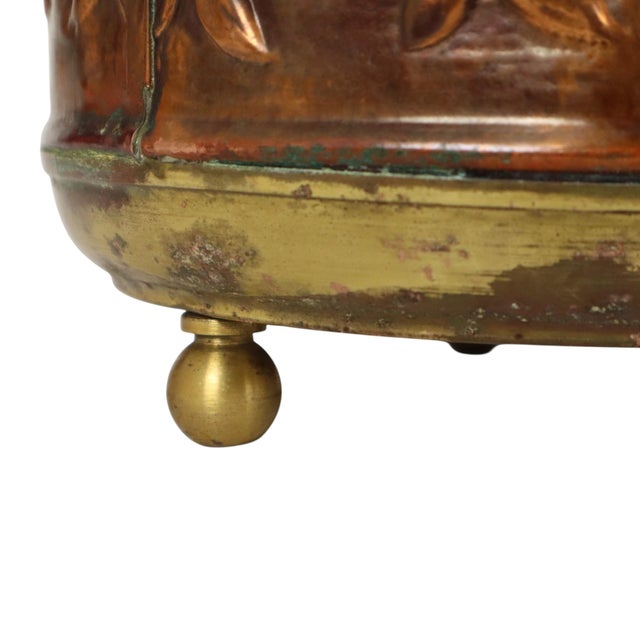 Repoussé Flower Pot in Red Copper and Brass, 1900s For Sale - Image 10 of 16