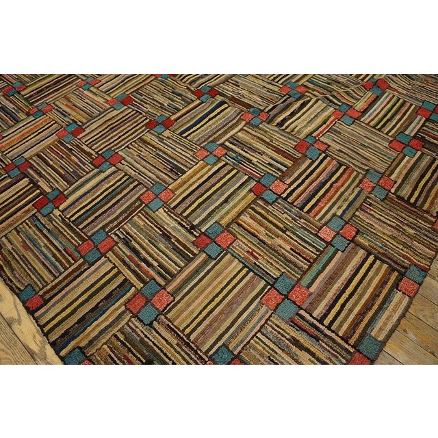 Early 20th Century American Hooked Rug ( 5'10" x 9'8" - 178 x 295 ) For Sale - Image 4 of 7