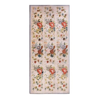 1890s White Ivory Floral Antique English Needlepoint Rug 5'9" X 12'8 Flatweave Wool Carpet For Sale