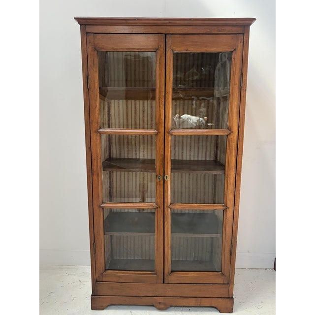 Antique Display Cabinets in Cherry Wood, 1800s, Set of 2 For Sale - Image 11 of 18
