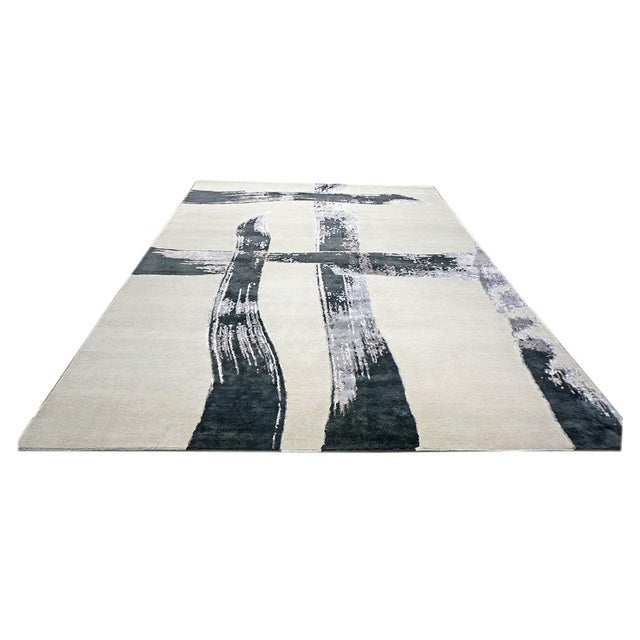 Indo-Napalese Modern Wool & Silk 9x12 Light Grey & Black Handmade Area Rug #1144023 For Sale - Image 4 of 7