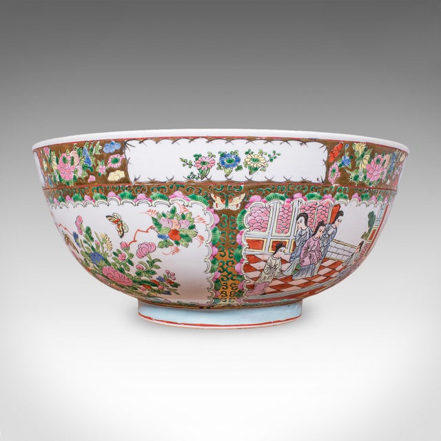 Large Vintage Famille Rose Fruit Bowl, Oriental, Ceramic, Display Dish, Art Deco For Sale - Image 4 of 10