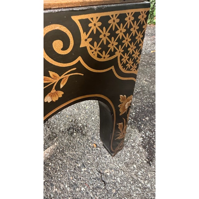 1980s Vintage Baker Furniture Chinoiserie Octagonal Glass-Top Coffee Table With Floral Hand-Painting For Sale In Boston - Image 6 of 12