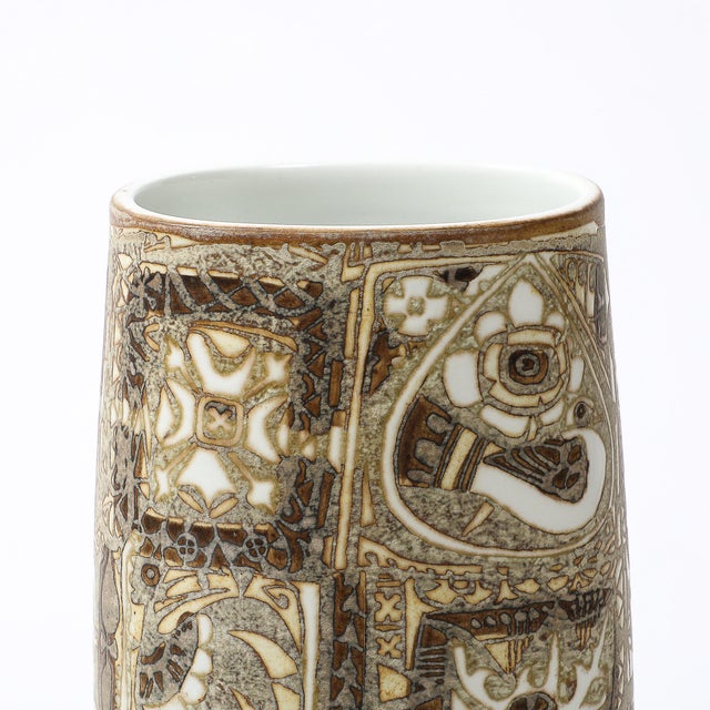 Mid-Century Modernist Ceramic Vase by Johanne Gerber for Royal Copenhagen For Sale In New York - Image 6 of 12