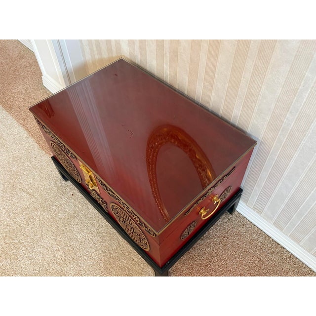 Red Wood Chinese Medallion Hinge-Top Trunk For Sale - Image 6 of 6