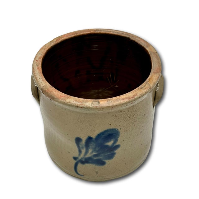 Nice Small 1 Gallon Size Antique American Blue Decorated Stoneware Storage Crock - Jar Circa Mid 19th Century For Sale In Boston - Image 6 of 15