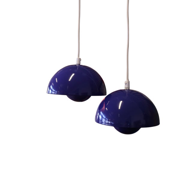 Vintage Pendant Lamp in Cobalt Blue Metal and Red Inside Cup by Verner Panton for Louis Poulsen, 1960s, Set of 2 For Sale - Image 14 of 16