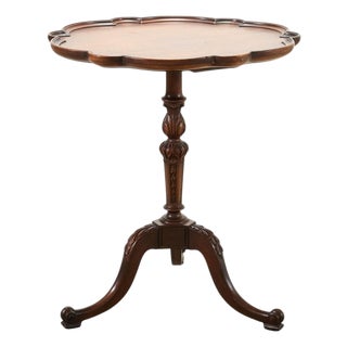 Georgian Style Carved Mahogany Pie Crust Tripod Drinks Table For Sale