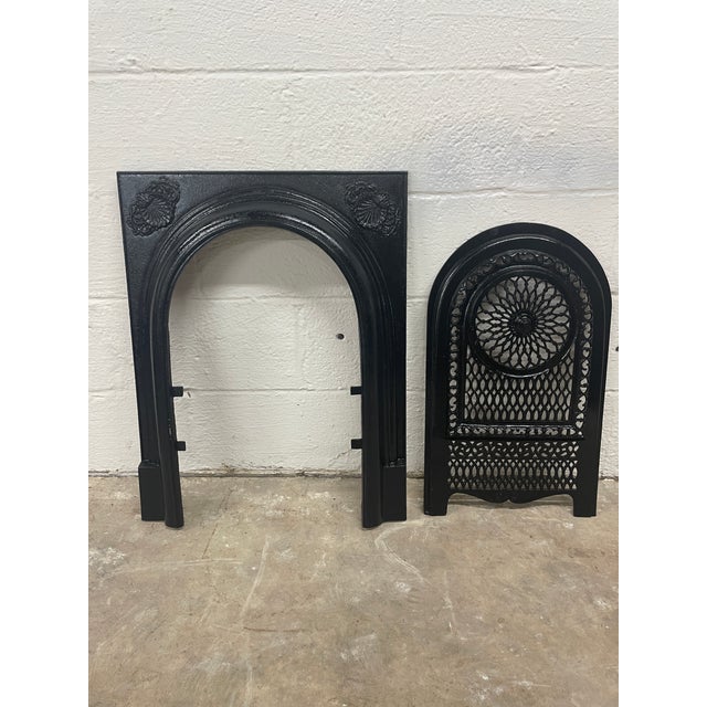 Art Nouveau Late 19th Century Cast Iron Ornate Victorian Cast Iron Fireplace Insert and Summer Hood 27" X 21.25" For Sale - Image 3 of 7