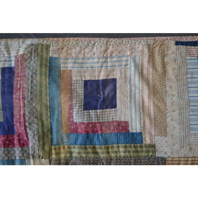 Early Log Cabin Quilt With a "Barn Raising" Layout For Sale - Image 9 of 15