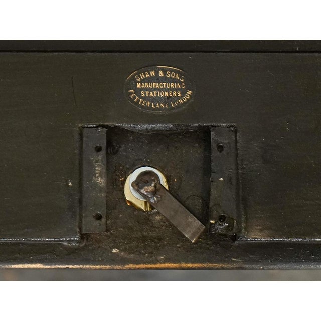 Vintage Metal Floral Hand Painted Design Storage Box from Shaw & Sons. For Sale - Image 17 of 18