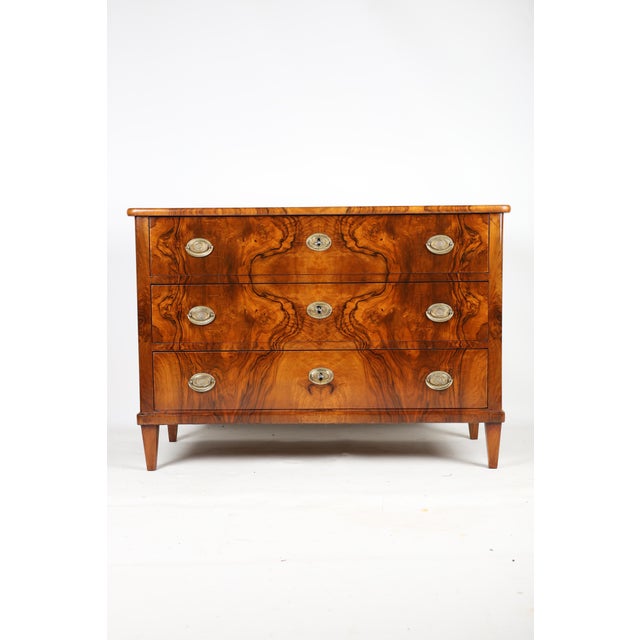 Biedermeier Chest of Drawers in Walnut, 1830s For Sale - Image 16 of 18
