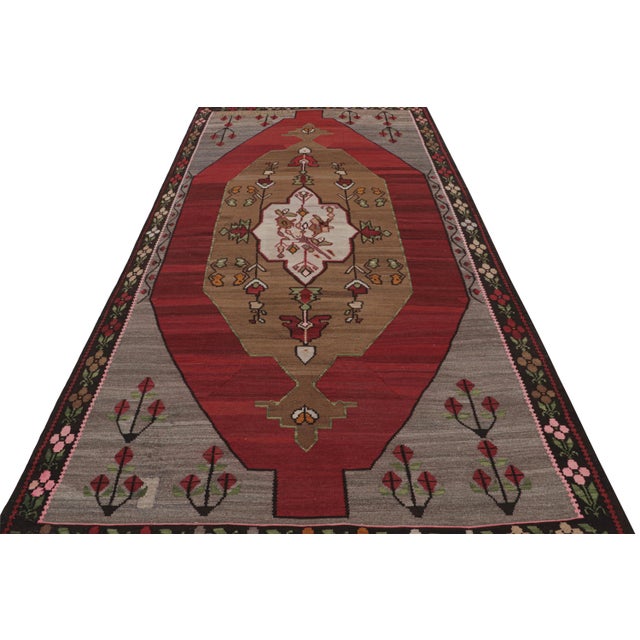 1960s Mid Century Vintage Kilim Red Gray Medallion Floral Rug For Sale - Image 5 of 8