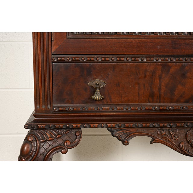 Berkey & Gay Style Antique Chippendale Carved Walnut and Burl Wood Bookcase or Bar Cabinet, Circa 1920s For Sale - Image 14 of 18