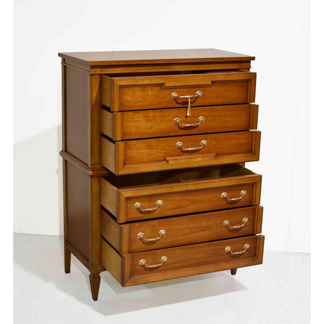 Mid 20th Century Mid Century Transitional 6-Drawer Chest With Brass Hardware by Thomasville For Sale - Image 5 of 15
